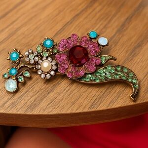 ✨Vintage-Inspired Statement Floral Brooch✨
